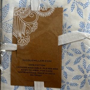 Cotton Dinner Napkins 4 pcs Nicole Miller Bandhini